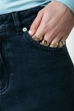 Gaias High Rise Denim | Dark grey denim