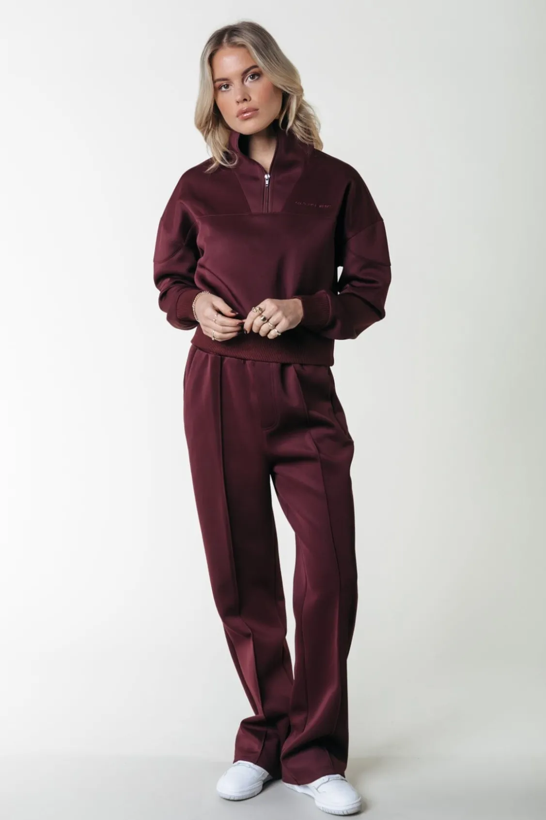 Jiby Pintuck Pants | Port Red