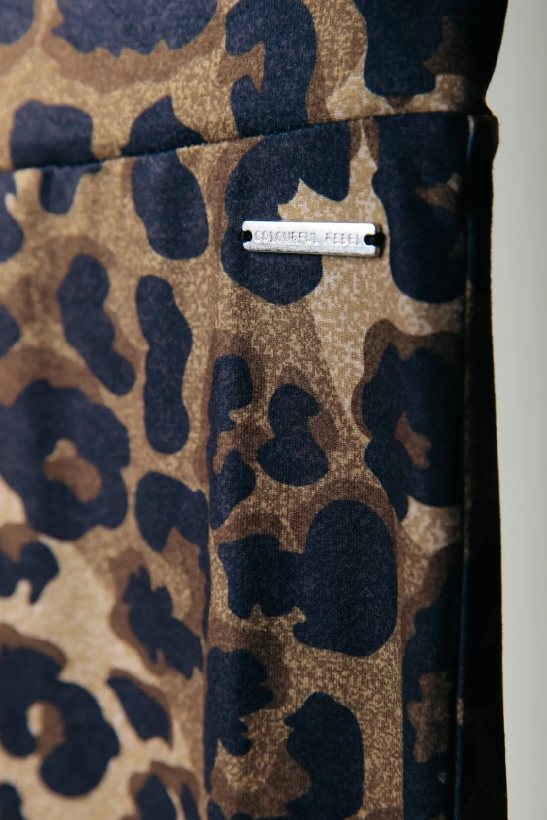 Leopard Peached Flare | Warm Brown