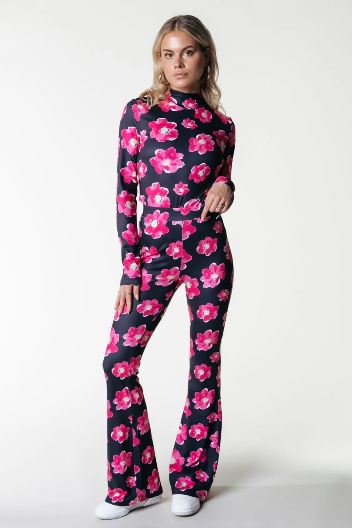 Poppy Flower Flare | Bright pink