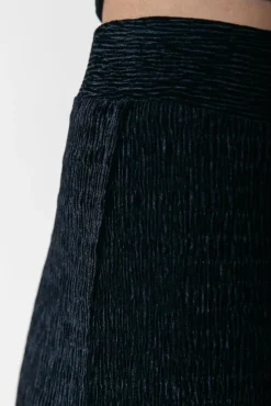 Structure Velvet Flare Pants | Black